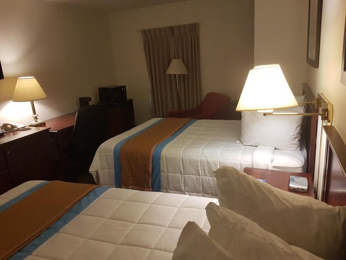 Ba Hotel Red Deer Extérieur photo