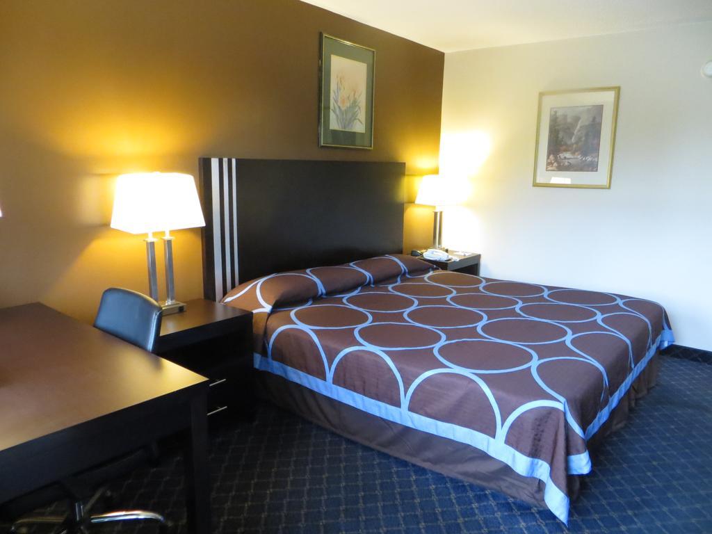 Ba Hotel Red Deer Extérieur photo