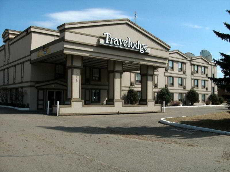 Ba Hotel Red Deer Extérieur photo