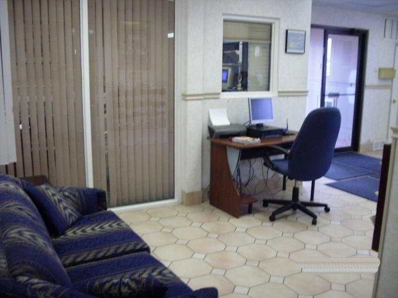 Ba Hotel Red Deer Extérieur photo