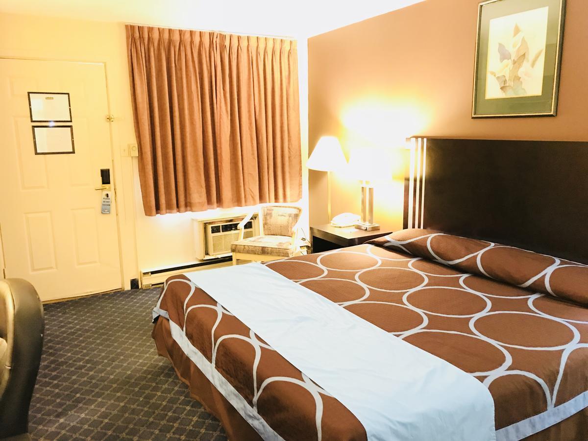 Ba Hotel Red Deer Extérieur photo