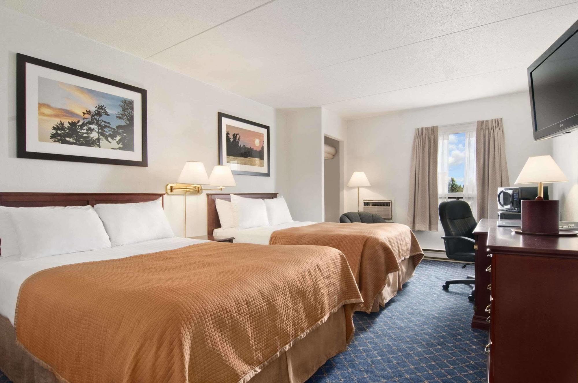 Ba Hotel Red Deer Extérieur photo