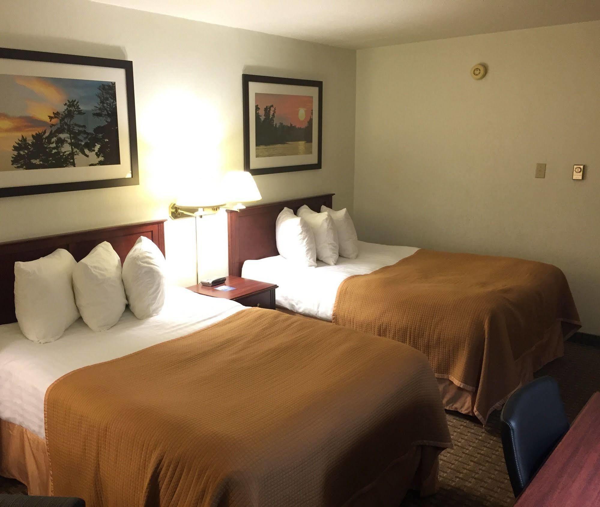 Ba Hotel Red Deer Extérieur photo