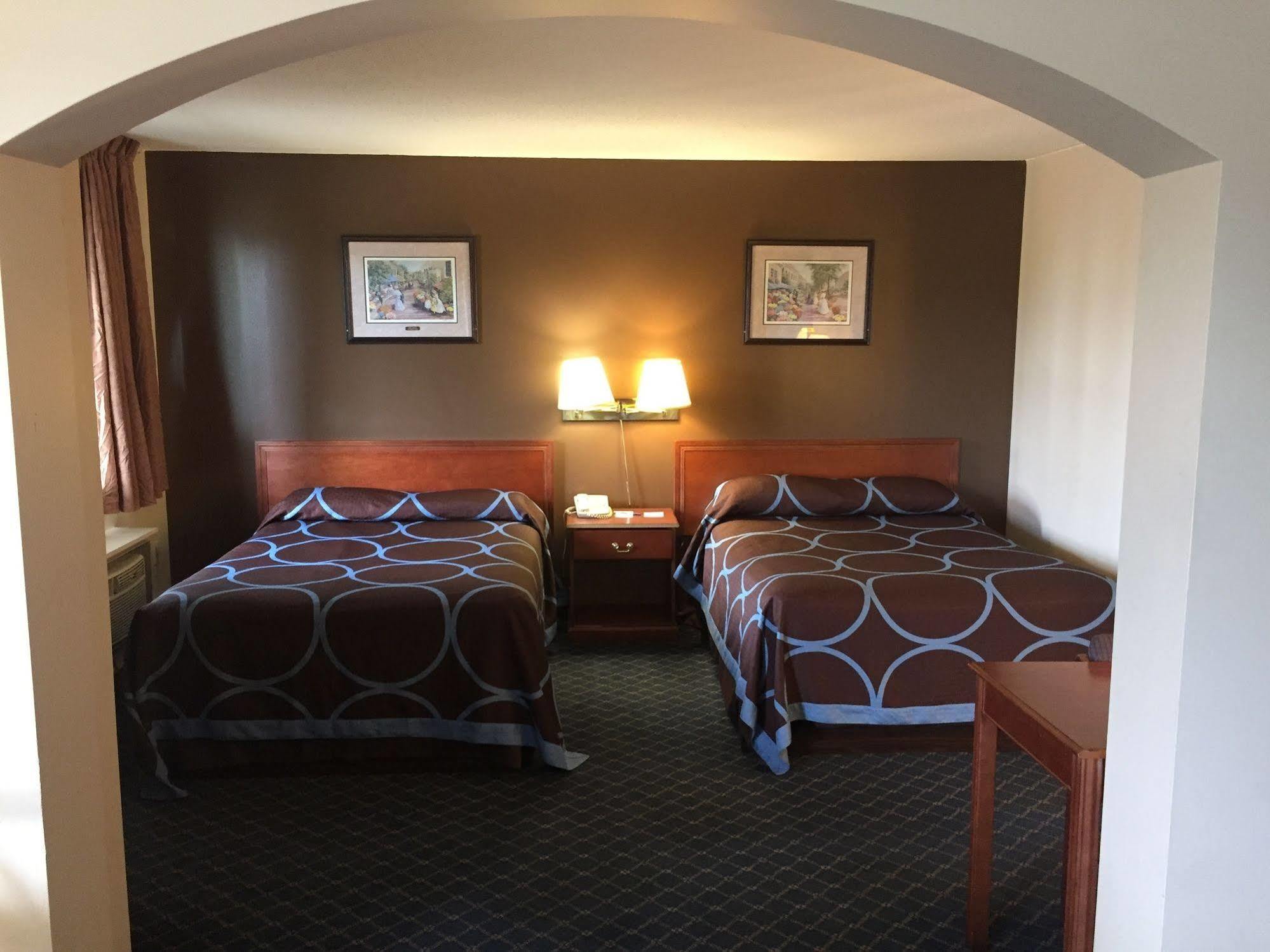 Ba Hotel Red Deer Extérieur photo