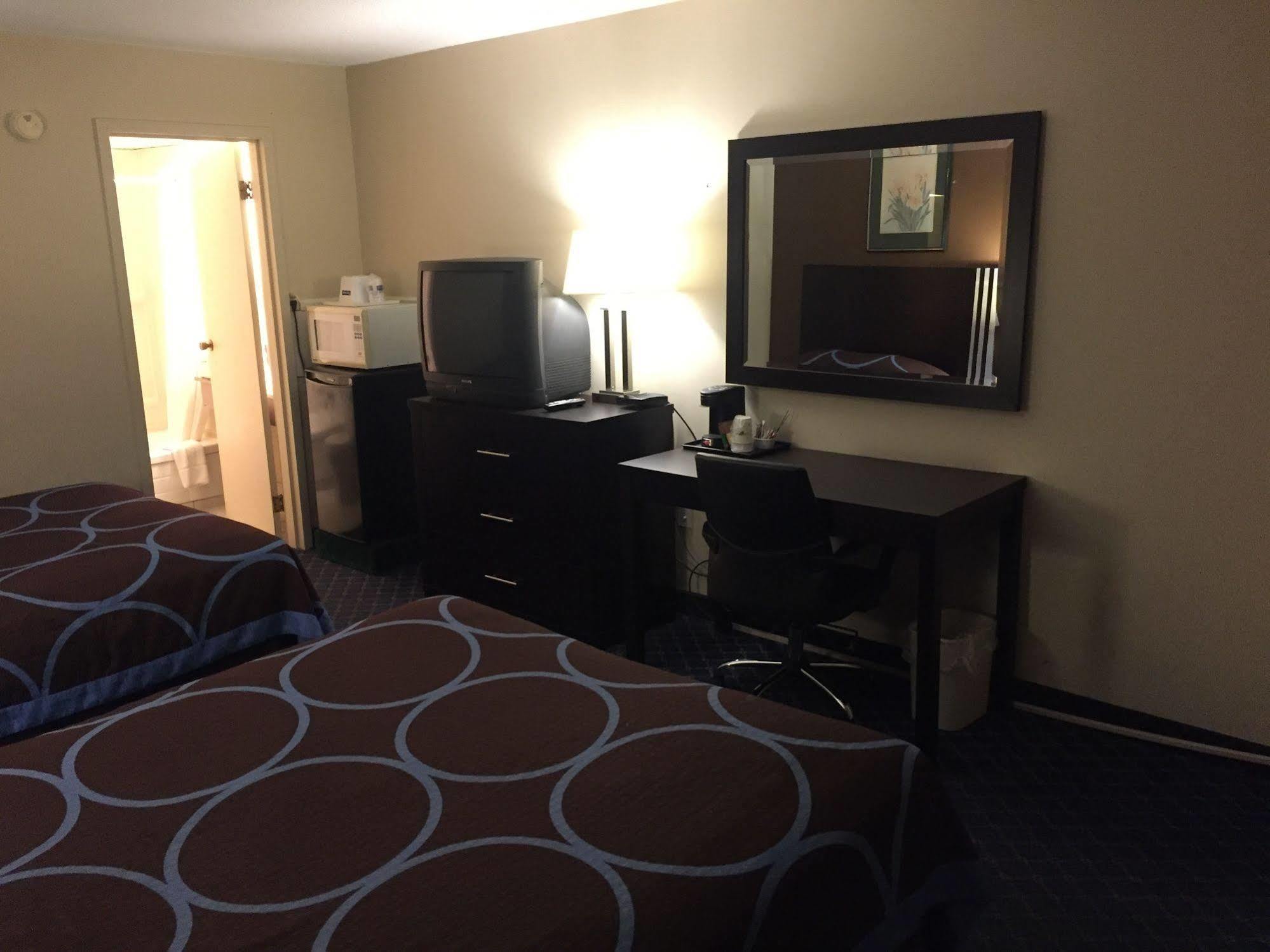 Ba Hotel Red Deer Extérieur photo