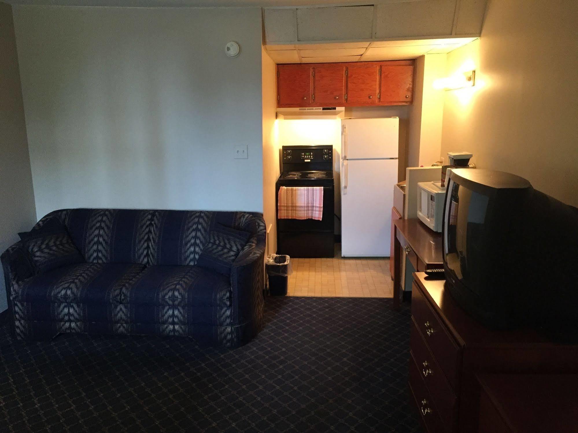 Ba Hotel Red Deer Extérieur photo